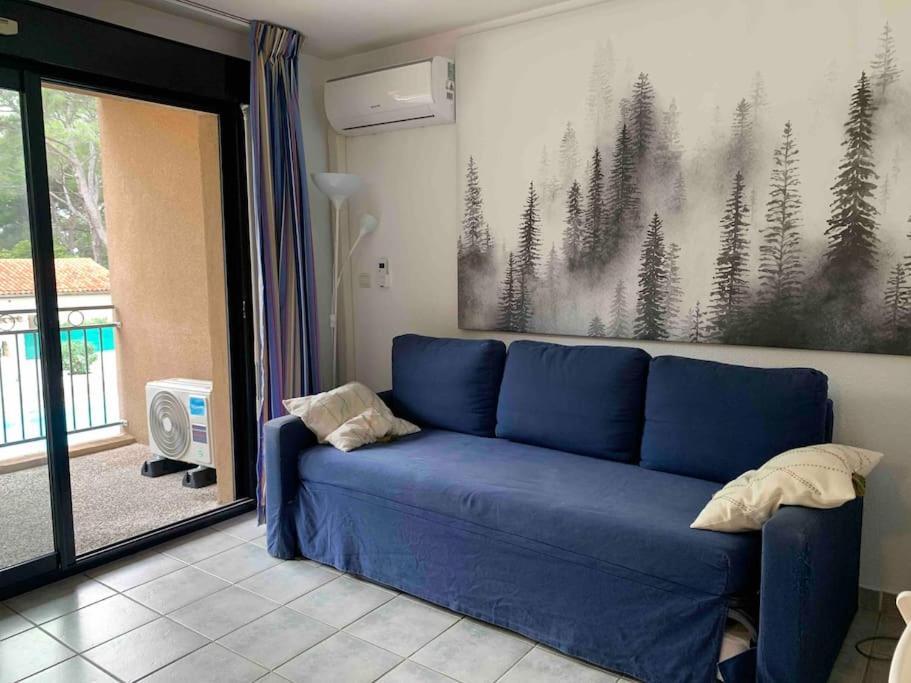Les Appartements De La Marina Санари-сюр-Мер Екстериор снимка